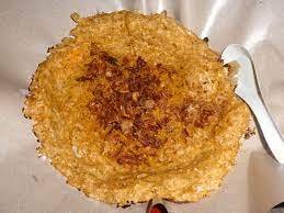 Kerak Telor English Egg Crust Is A Betawi Traditional Spicy Omelette Dish In Indonesian Cuisine It Is Made From Glutinous Rice Cook Recipes Food Yummy Food
