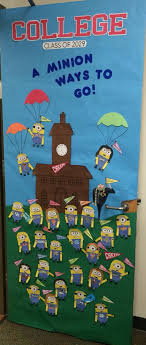 Online Colleges Will Then Ensure That You Are Certified To Attend Their School If You A Door Decorations Classroom Classroom Contests Door Decorations College
