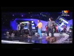 Atur sepuluh daktil batal yang batil detik dua usul ditutup satu lagi tampil dari halaman rusuk kiri satu susuk ganjil minta. Download Lirik Aku Maafkan Kamu Malique Jamal Abdillah Daily Movies Hub