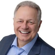 Lauri Gallagher's Instagram, Twitter & Facebook