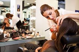 Ordenar por tarifa mínima por hora tarifa máxima por hora mayor numero de recomendaciones la mayor experiencia mayor número de muestras. Curso De Maquillaje Profesional En Bilbao Implika