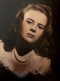 Eunice Blevins's Instagram, Twitter & Facebook