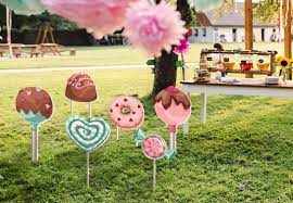 Why not create a burger bar. 12 Cool Outdoor Birthday Party Decoration Ideas For Kids And Adults