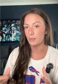 Nicole Main Street Sweets Storaging Cake