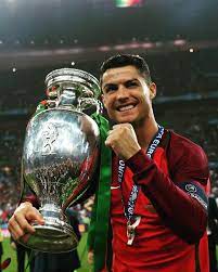 Instagram Photo By Uefa Euro 2016 Jul 10 2016 At 11 34pm Utc Cristiano Ronaldo Selecao Portuguesa De Futebol Jogadores De Futebol