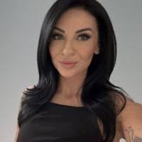 Kayce Cooper's Instagram, Twitter & Facebook