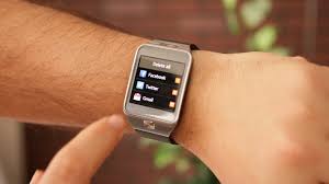 Samsung Gear 2 review: A smartwatch ...
