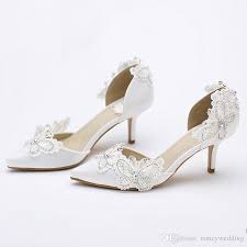 Nel 2020 sì a fiori e modelli vintage. Acquista Scarpe Da Sposa Con Tacco A Punta E Giarrettiere Scarpe Da Sposa Con Strass Bianchi Scarpe Da Sposa Con Strass Farfalla Scarpe Da Sposa La Madre Della Sposa A 78 12