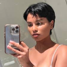 Celeste Carter (@celestecarterrr)