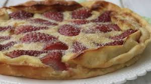 Clafoutis Aux Fraises Et Au Fromage Blanc Recettes Faciles Clafoutis Aux Fraises Recette Clafoutis Recette