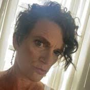 Lee Carruth's Instagram, Twitter & Facebook