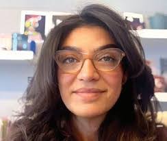 Melanie Kirschner's Instagram, Twitter & Facebook