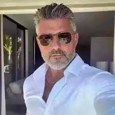 Visited your profile 100 times left you a message 🟢 Online 👤 (1) Sent you  a request Visited your profile 🫂 🎤 Voice message 0:57 ▻|||||||||||||||  0:57