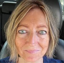 Is there a shuttle from Havasu to Laughlin?