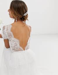 Kaufen preiswerte günstige brautkleider und brautmode mit erstklassiger qualität nach maß.bei milanoo gibt es mehr als 800 wunderschöne brautkleider styles.shoppen sie jetzt ihre trauhafte. Asos Spitze Sophia Brautkleid Mit Tiefem Ausschnitt Spitze Und Plissiertem Rock In Weiss Lyst