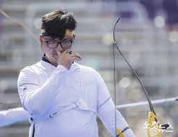 남자 대표팀에 김제덕이 있다면 여자 대표팀에는 안산 (20·광주여대)이 있다. Mbxm 8eo9rpj3m