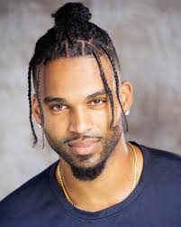 New character introduction in soap opera