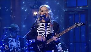 Phoebe Bridgers Performs Kyoto And I Know The End On Snl News Diy