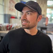 Michael McBee (@mr.beez) • Instagram photos and videos