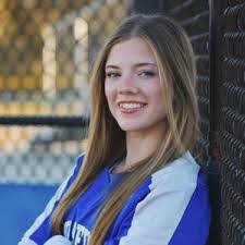 Kari Gibson's Instagram, Twitter & Facebook