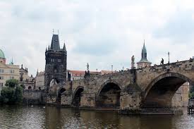 Kriminaliteten torde alltjämt vara generellt lägre i prag än i andra västeuropeiska städer av motsvarande storlek. File Tjeckien Karlsbron Jpg Wikimini Stock