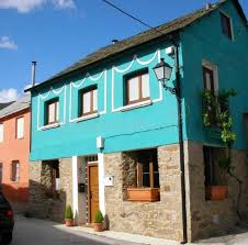 Casas rurales y hoteles con encanto para vivir una experiencia rural romántica en pareja, con niños, con mascotas, gastronomía, enología y senderismo. Casas Rurales En Noceda Del Bierzo Leon