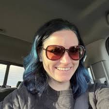 Jasmine Snell's Instagram, Twitter & Facebook