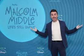 Frankie Muniz revive a Malcolm tras explorar otros mundos