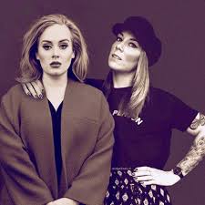 Dutch singer who rose to prominence after winning the second season of talent show x factor. Lisa Lois S Photos