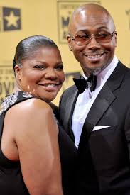 Happy 19th Wedding Anniversary to Mo'Nique and husband Sidney Hicks  🥂♥️🥂♥️ Follow #TheSpit Instagram:@_thespit ( link below)  https://instagram.com/_thespit?igshid=YmMyMTA2M2Y=