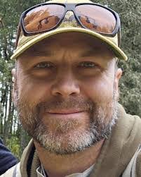 Eric Munden's Instagram, Twitter & Facebook