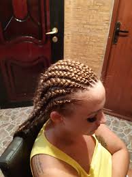 Coditele impletite se spăla in mod normal, ca orice tip de par natural. Spic Cornrow Impletituri Pe Cap 457 Photos Hair Salon Strada Panselelor Nr 1 Bucharest Romania