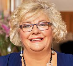 Meet the Queenslanders nominated for the state's 2021 Australian of the  Year Awards