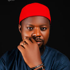 E get one Afikpo Girl wey be say she d form say she h8 man. She no go run  Repost am.