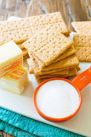 We like to leave the crumbs a bit coarse to give the crust more texture and crunch. Perfect Graham Cracker Crust Sally S Baking Addiction