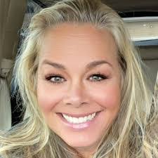 Tracy Morrell's Instagram, Twitter & Facebook