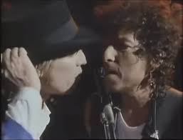 Bob Dylan & his band tonight in Hershey, PA. Can't Wait… 📹: Hershey Outlaw  Show 2024, by Jordan Bickhart #bobdylan #dailydylan #outlawtourdiary