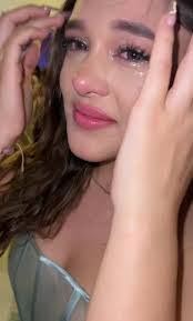 Kimberly Whitehouse's Instagram, Twitter & Facebook