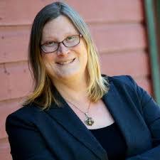 Lenore Newman's Instagram, Twitter & Facebook