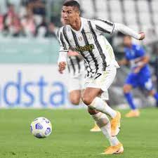 لانة لاعب مميز جدا جدا و حصل على العديد من الجوائز. Official Serie A 2020 21 Football Signed By Cristiano Ronaldo Charitystars