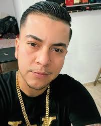 Jonathan Bueno's Instagram, Twitter & Facebook