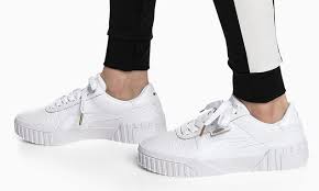 Údaje z roku 2005 ukazují, že příjmy z prodeje tohoto modelu představovaly až 70 % ročního zisku této značk Puma S Bestselling Trainers Better Than Half Price Amazon The Big Style Sale Daily Mail Online
