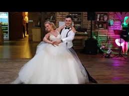 Shape of you (alex67 remix) ed sheeran 3:50320 kbps мастер + бэк. Wedding Dance Ed Sheeran Perfect Youtube Wedding Dance Wedding Dance Music Wedding Dinner Music