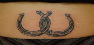 Apr 01, 2016 · 67+ amazing horse shoe tattoos. 36 Horseshoe Tattoos With Happy And Lucky Meanings Tattooswin