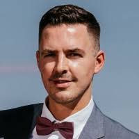 600+ Profile mit dem Suchbegriff „Frerichs“