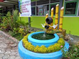 Sekolah ini pun dilengkapi dengan berbagai fasilitas kelas satu. 10 Desain Konsep Taman Sekolah Tukang Taman Surabaya