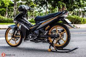 Pada foto kali ini terlihat modifikasi jupiter mx yang dibalut dengan warna merah membuat motor ini terlihat lebih berani dengan slebor belakang yang dibuat mini membuat kecepatan roda motor ini semakin terlihat. Modifikasi Yamaha Jupiter Mx Dari Standar Hingga Trail