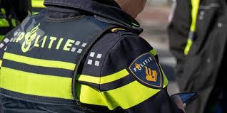 Het is de bedoeling van de boef dat hij uit handen van de politie blijft. Politie Waarschuwt Voor Nepbrief En Valse Whatapp Melding Sleutelstad