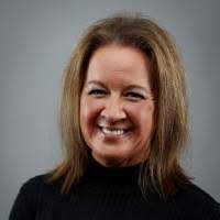 Jennifer Dietzel's Instagram, Twitter & Facebook