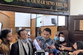 Kepolisian telah menyiapkan ratusan personel guna pengamanan sidang praperadilan penetapan tersangka habib rizieq shihab di pengadilan negeri (pn) jakarta selatan dengan agenda putusan. Ebj Chiouwhfrm